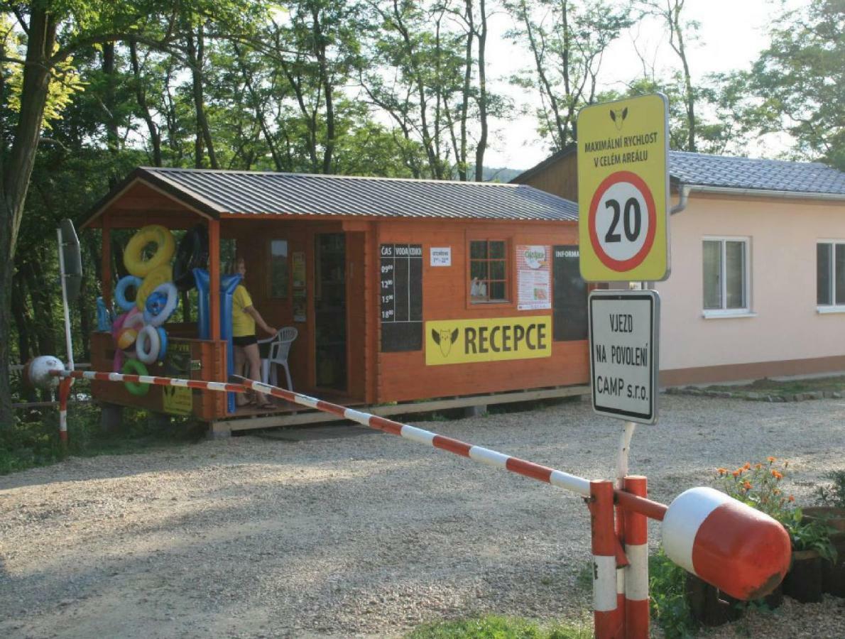 Mobilheimy Camp Vyrovice Hotel Kültér fotó